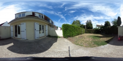 Maison de type 4 avec garage et jardin