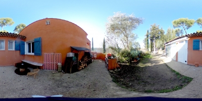 Petite maison au Beausset, aménagée avec gout au calme